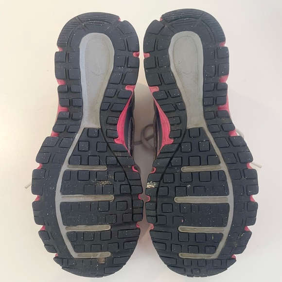 Nike Grey/Pink Women’s Running Shoe Size 7.5 - Picture 5 of 7